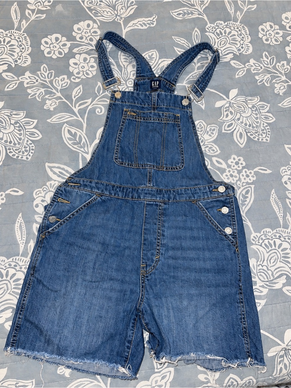 GAP Women's Medium Blue Denim Short Overalls